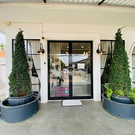 La Riva Boutique Hotel Kamphaeng Phet Ngoại thất bức ảnh
