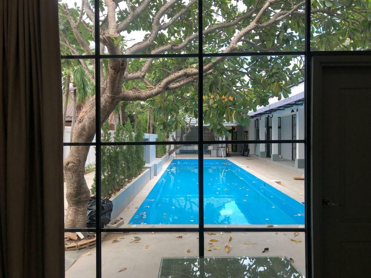 La Riva Boutique Hotel Kamphaeng Phet Ngoại thất bức ảnh