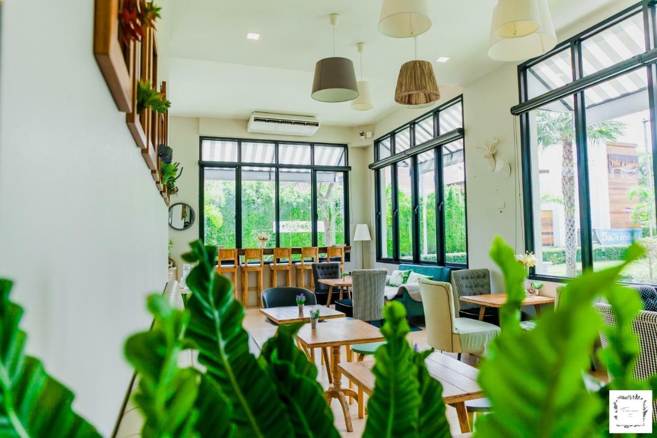 La Riva Boutique Hotel Kamphaeng Phet Ngoại thất bức ảnh